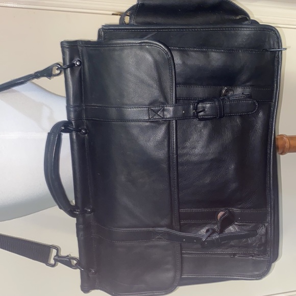 NWOT Soft black leather Shoulder Computer Briefcase Work / School Bag - Picture 6 of 16